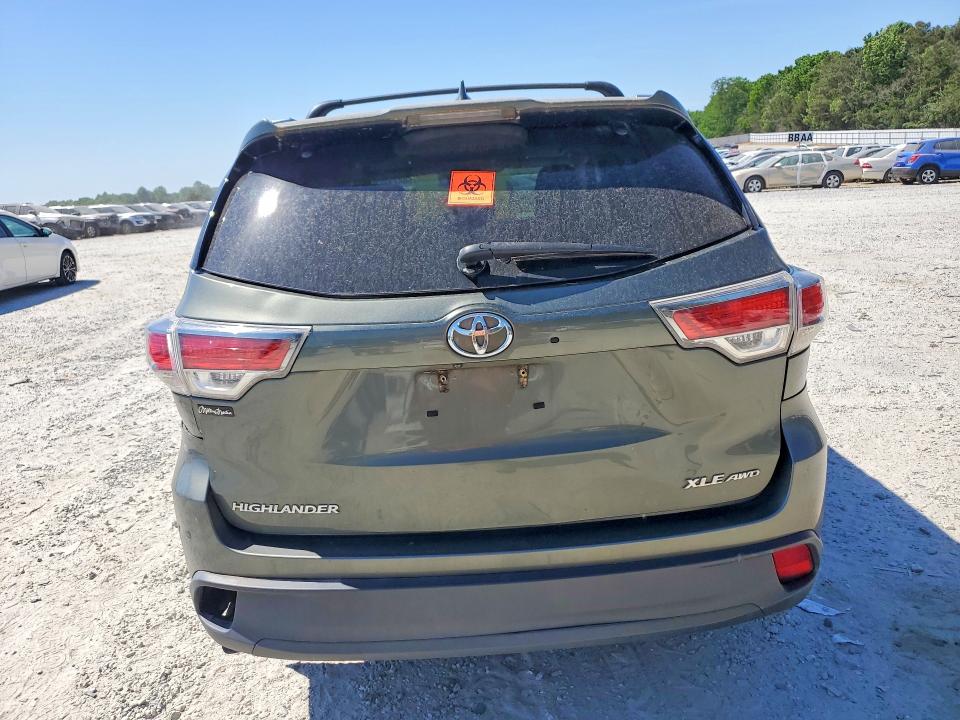 Photo 6 from auction – 2016 TOYOTA HIGHLANDER with VIN 5TDJKRFH7GS256983