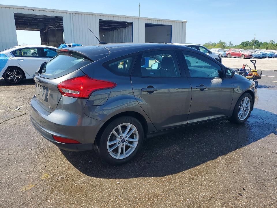 Photo 3 from auction – 2018 FORD FOCUS with VIN 1FADP3K21JL267036
