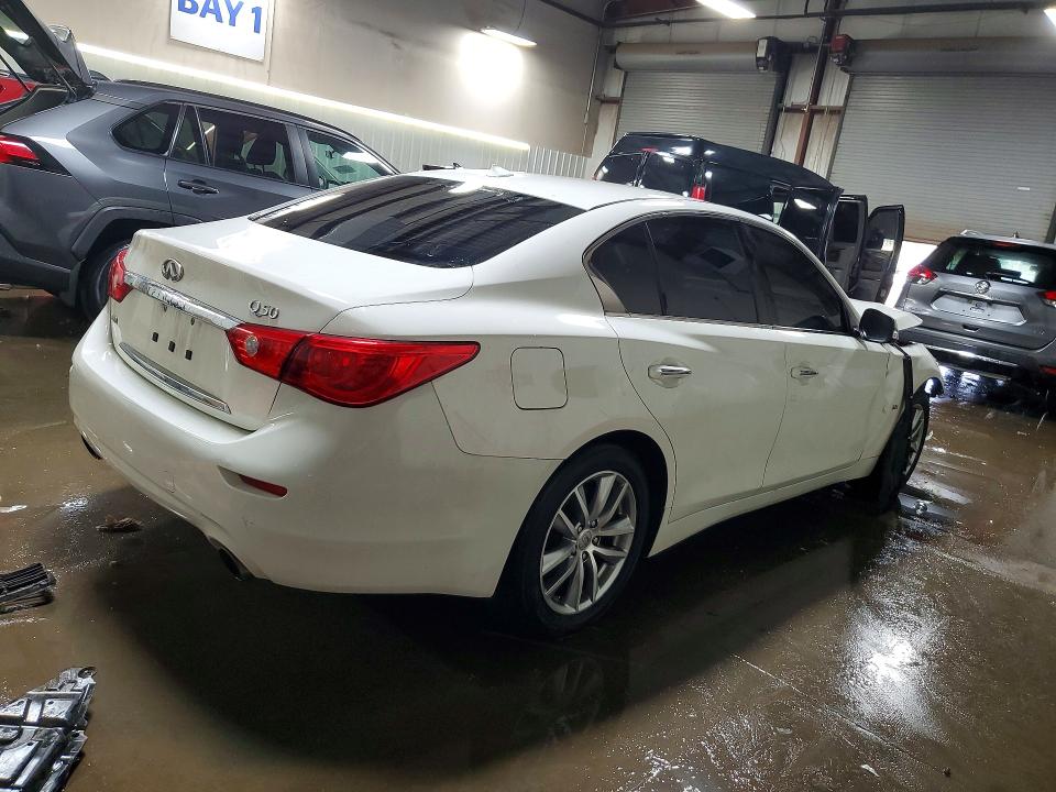 Photo 3 from auction – 2017 INFINITI Q50 with VIN JN1CV7AR2HM680771