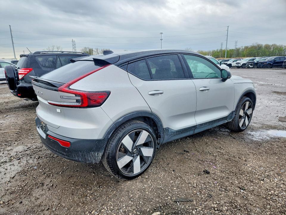 Photo 3 from auction – 2022 VOLVO C40 with VIN YV4ED3GB2N2005082