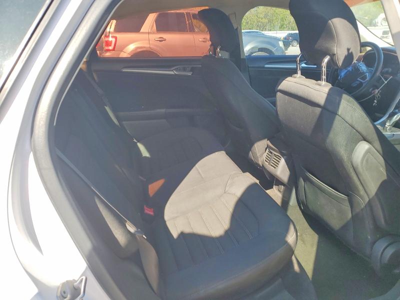 Photo 10 from auction – 2013 FORD FUSION with VIN 3FA6P0HR6DR201882