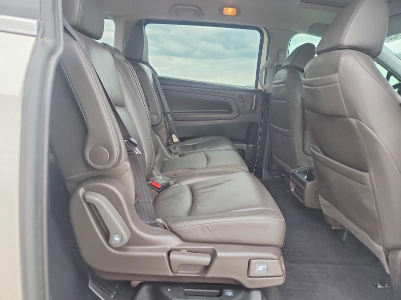 Photo 11 from auction – 2018 HONDA ODYSSEY with VIN 5FNRL6H70JB060186