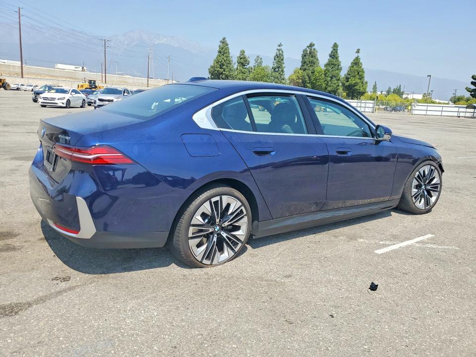 Photo 3 from auction – 2024 BMW I5 with VIN WBY33FK06RCR56582