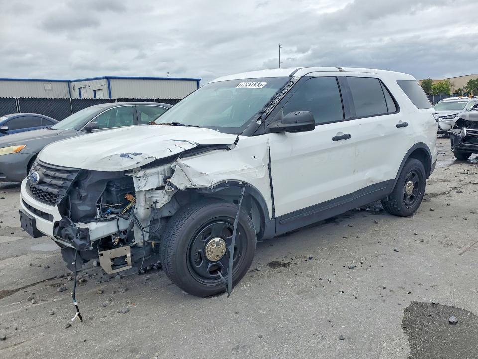 FORD EXPLORER 2018 with VIN 1FM5K8AR2JGB46318 - Photo from auction