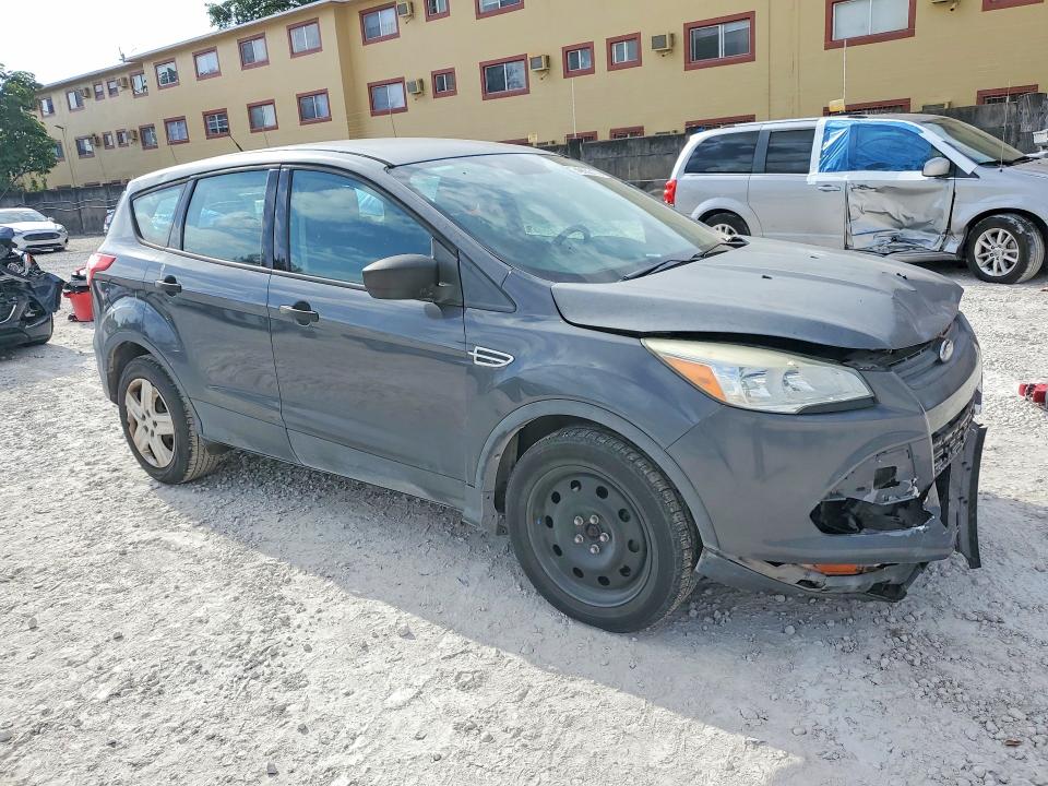 Photo 4 from auction – 2016 FORD ESCAPE with VIN 1FMCU0F70GUA91680