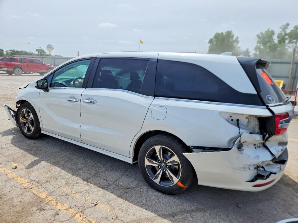 Photo 2 from auction – 2018 HONDA ODYSSEY with VIN 5FNRL6H82JB001021