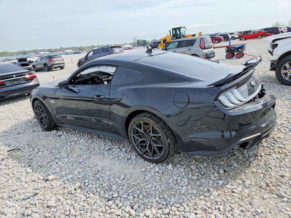 Photo 2 from auction – 2020 FORD MUSTANG with VIN 1FA6P8CF0L5177343