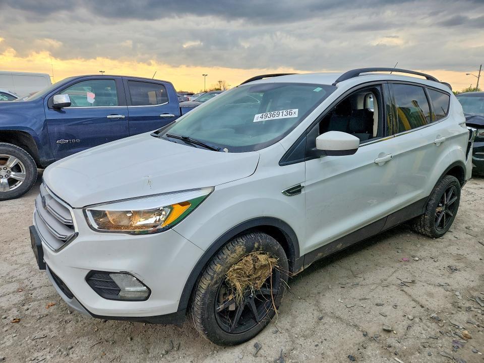 FORD ESCAPE 2018 with VIN 1FMCU9G97JUC41537 - Photo from auction