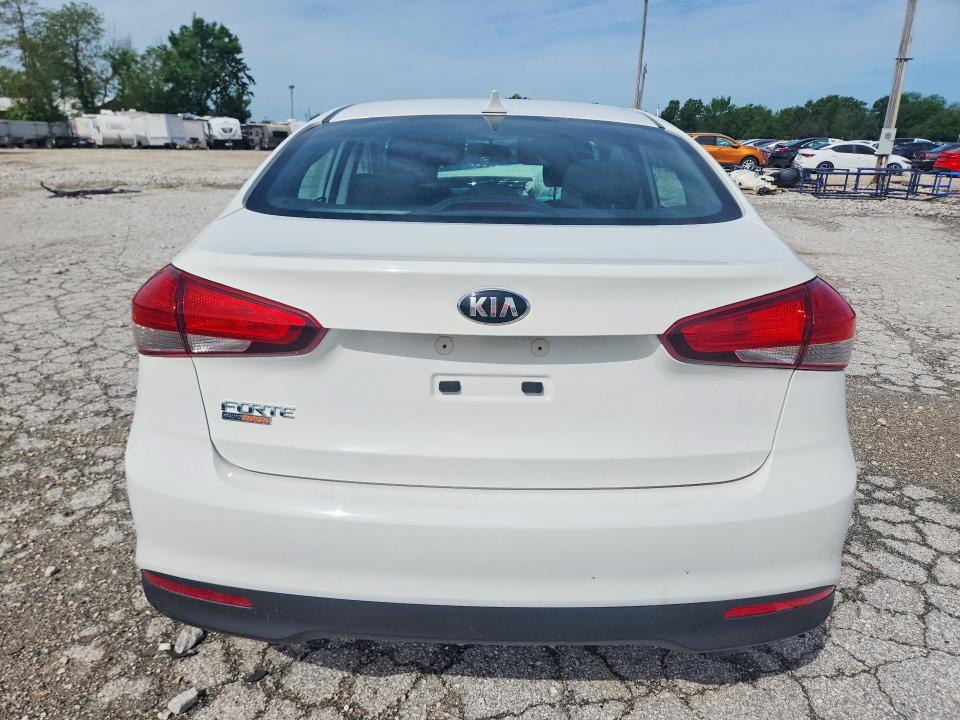 Photo 6 from auction – 2017 KIA FORTE with VIN 3KPFK4A73HE082073