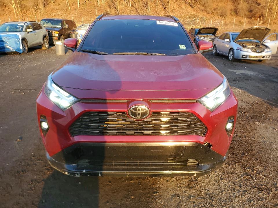 Photo 5 from auction – 2022 TOYOTA RAV4 with VIN JTMA1RFV2ND085156