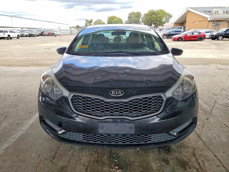 Photo 5 from auction – 2016 KIA FORTE with VIN KNAFK4A62G5612144