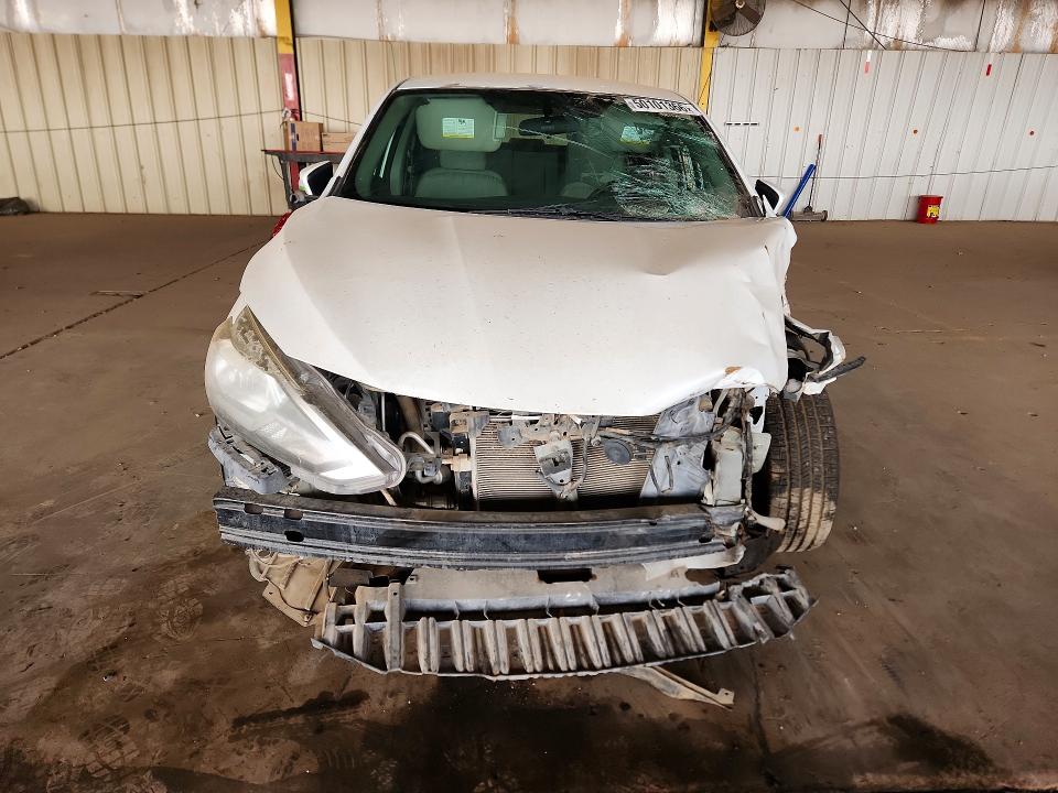 Photo 5 from auction – 2016 NISSAN SENTRA with VIN 3N1AB7AP5GY231997