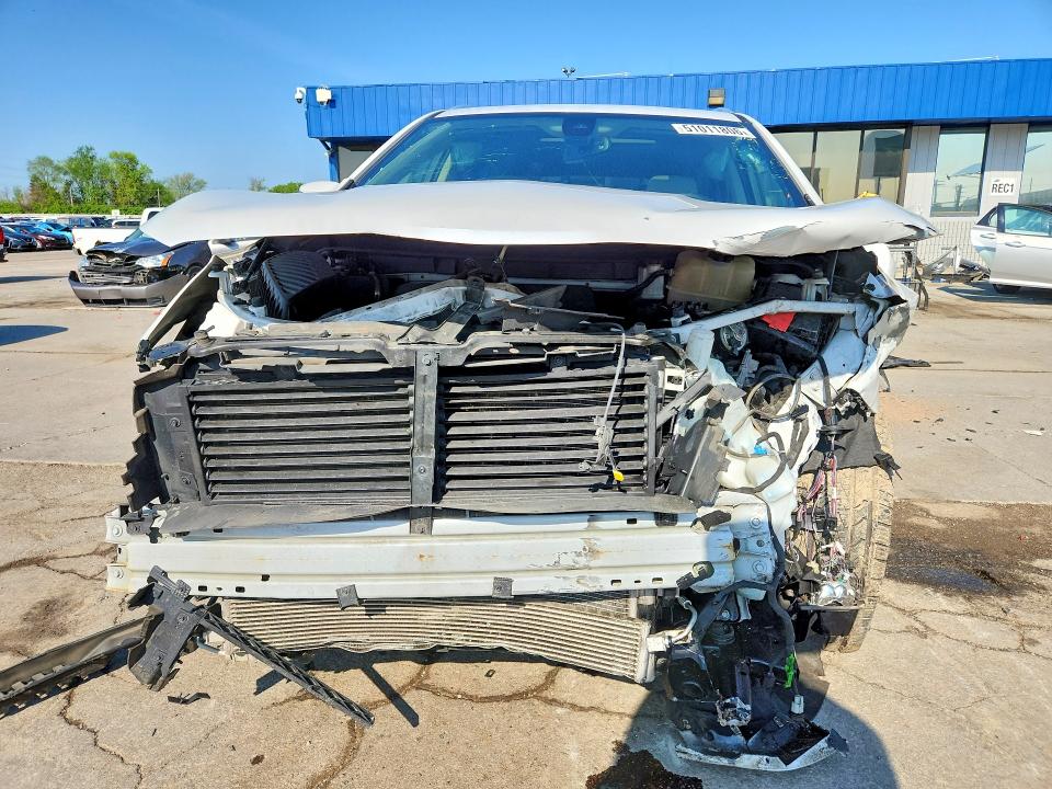 Photo 5 from auction – 2018 BUICK ENCLAVE with VIN 5GAERCKW4JJ133551
