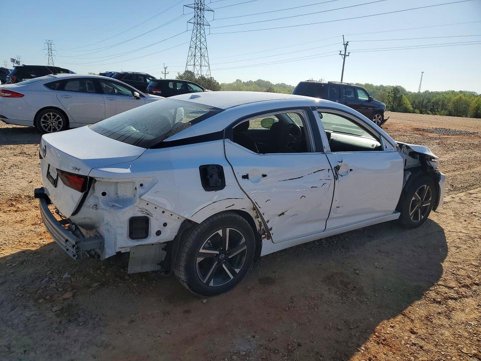 Photo 3 from auction – 2024 NISSAN SENTRA with VIN 3N1AB8CV0RY253572