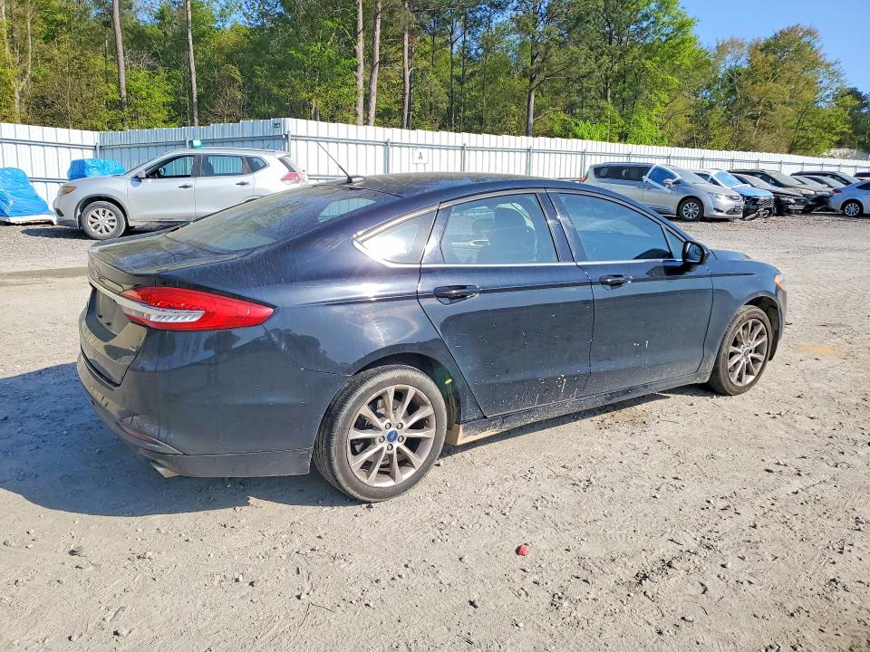 Photo 3 from auction – 2017 FORD FUSION with VIN 3FA6P0H79HR219001