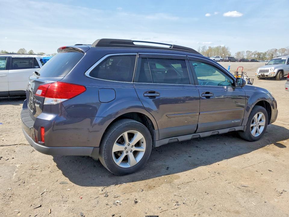 Photo 3 from auction – 2013 SUBARU OUTBACK with VIN 4S4BRBCC7D3253641