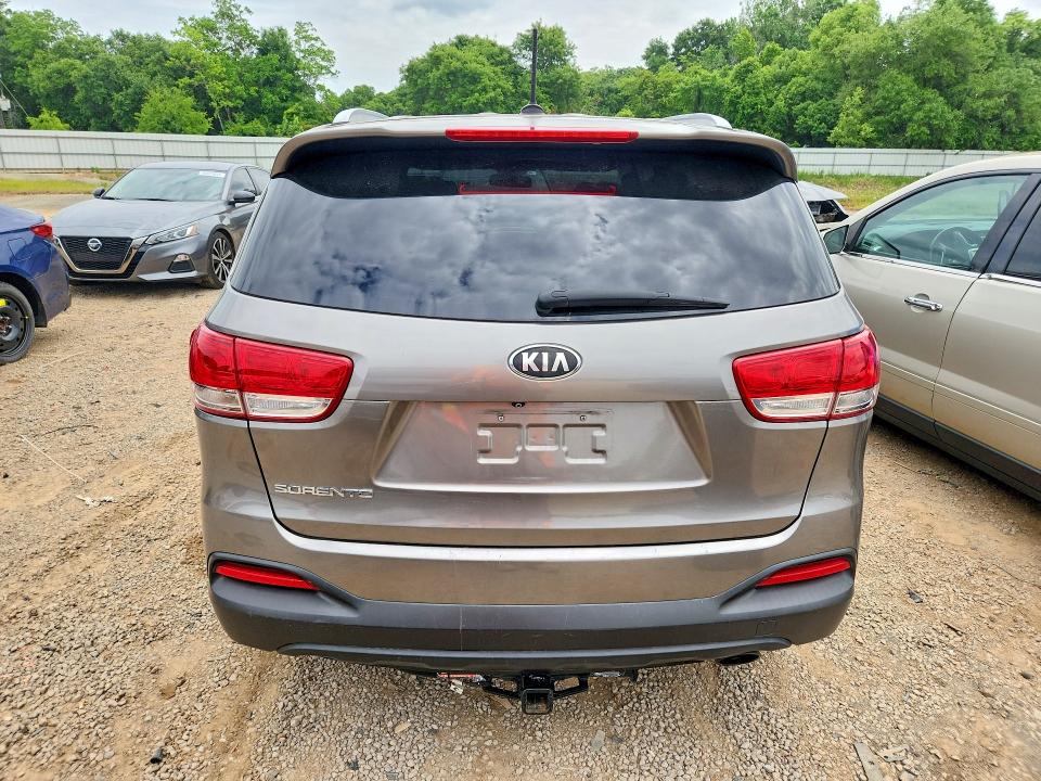 Photo 6 from auction – 2017 KIA SORENTO with VIN 5XYPG4A52HG209693