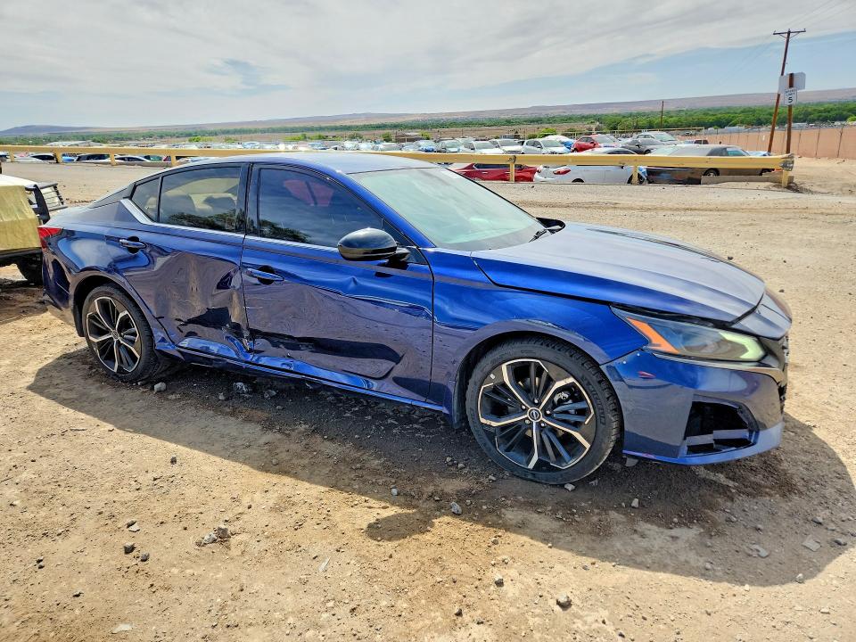 Photo 4 from auction – 2023 NISSAN ALTIMA with VIN 1N4BL4CV5PN355652