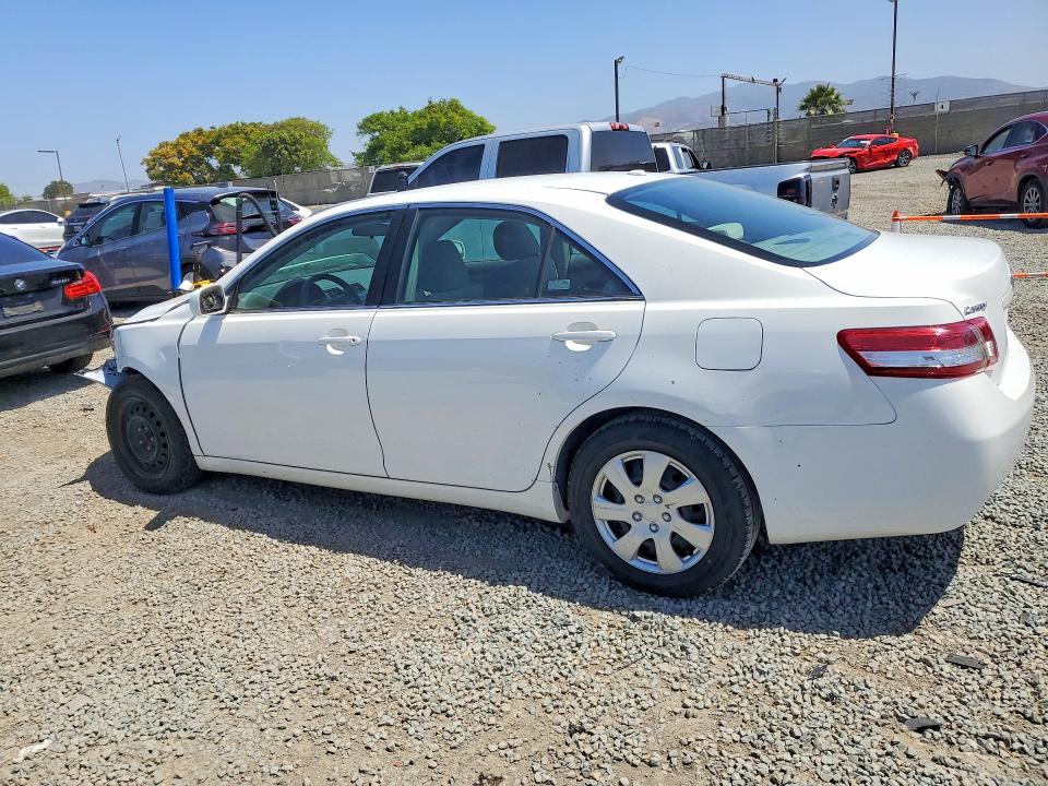 Photo 2 from auction – 2011 TOYOTA CAMRY with VIN 4T4BF3EK8BR108401
