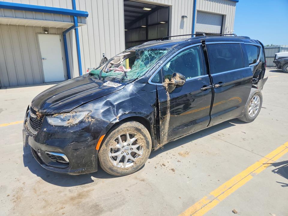 CHRYSLER PACIFICA 2022 with VIN 2C4RC1BG5NR117942 - Photo from auction