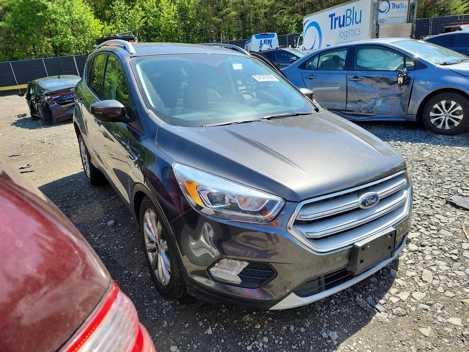 Photo 4 from auction – 2017 FORD ESCAPE with VIN 1FMCU0JD6HUE45815