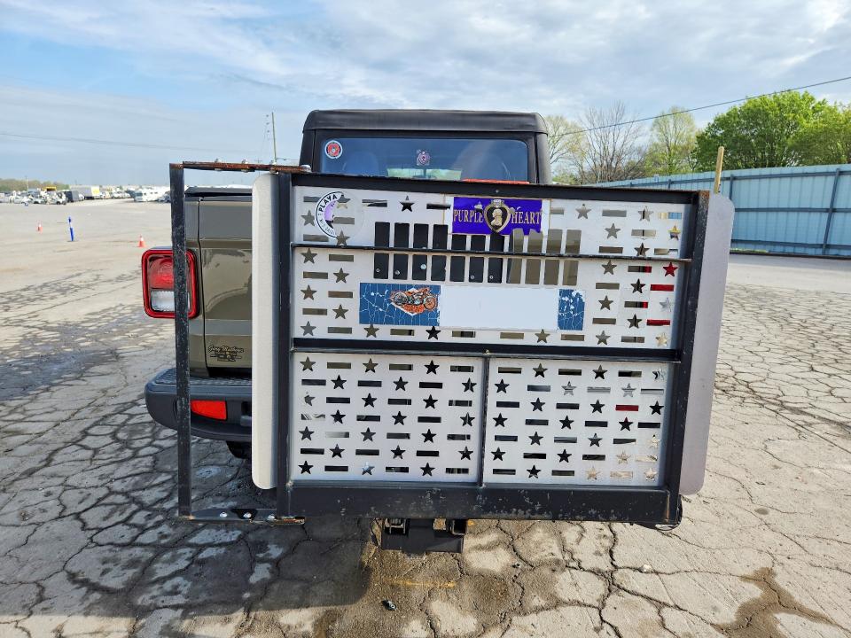 Photo 6 from auction – 2020 JEEP GLADIATOR with VIN 1C6HJTAG8LL173482