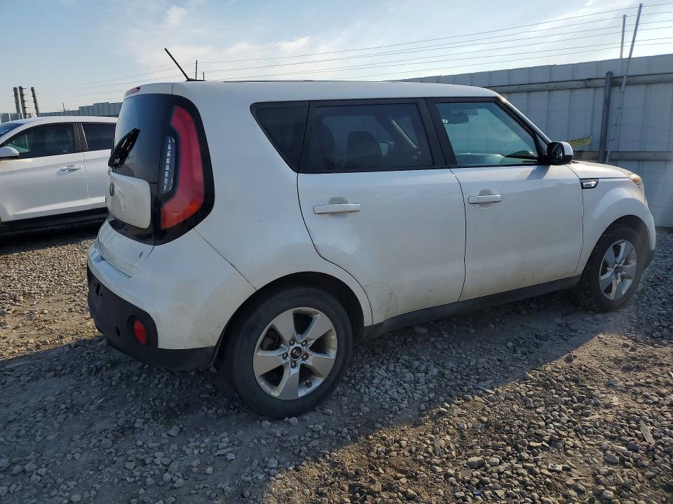 Photo 3 from auction – 2017 KIA SOUL with VIN KNDJN2A2XH7494890