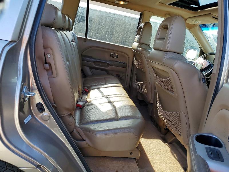 Photo 10 from auction – 2005 HONDA PILOT with VIN 5FNYF185X5B048220