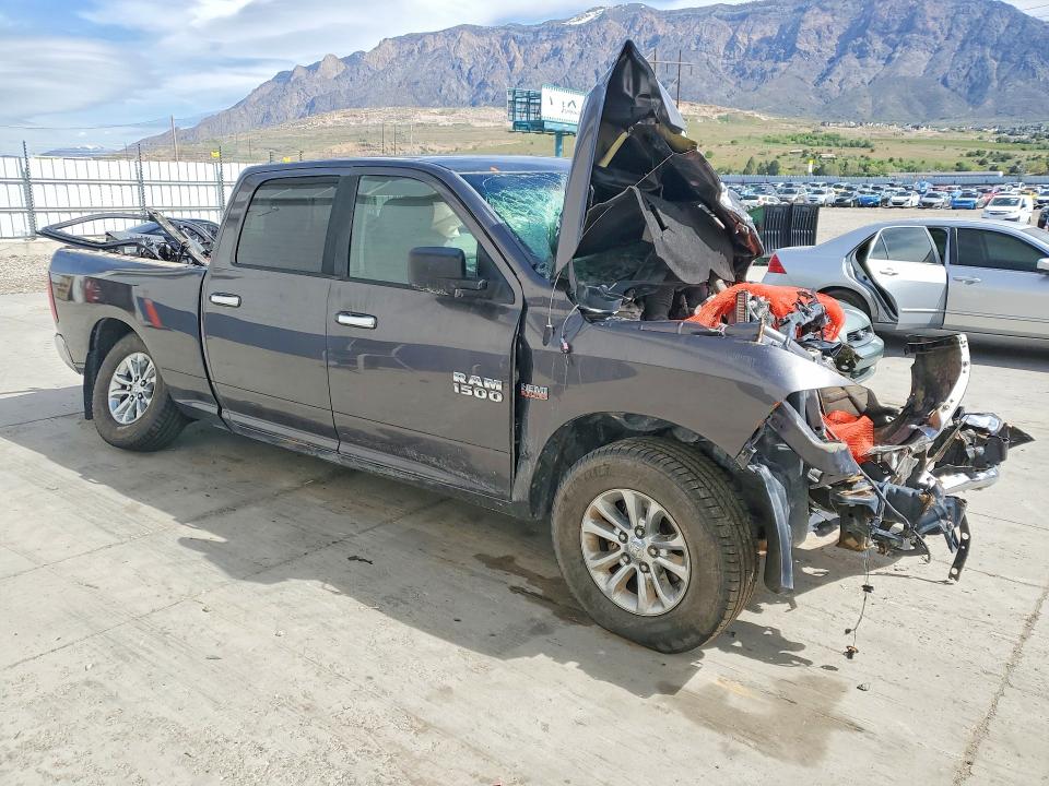 Photo 4 from auction – 2015 RAM 1500 with VIN 1C6RR7TT0FS673659