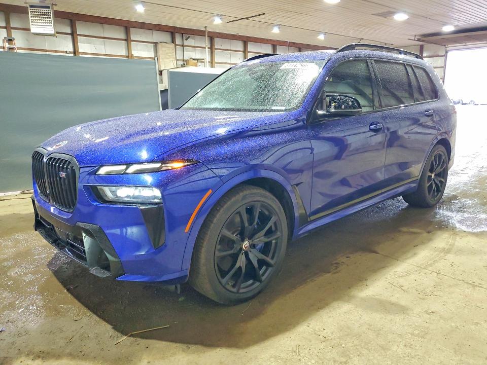 BMW X7 2023 with VIN 5UX33EM07P9P22727 - Photo from auction