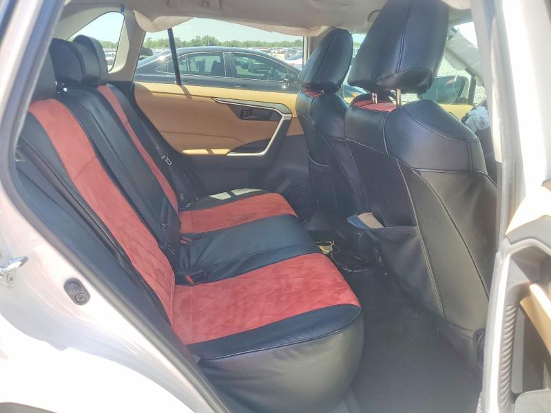 Снимка 10 от търг – 2021 TOYOTA RAV4 с VIN 2T3H1RFVXMC120043