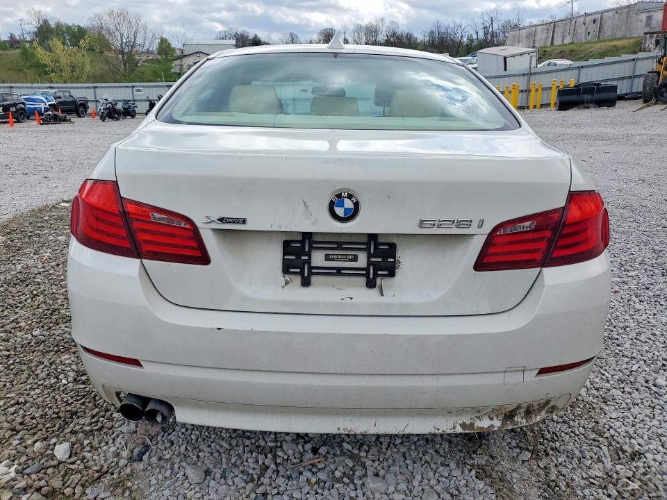 Photo 6 from auction – 2013 BMW 528 with VIN WBAXH5C59DD106664