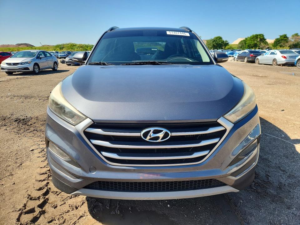 Photo 5 from auction – 2018 HYUNDAI TUCSON with VIN KM8J33A2XJU709196