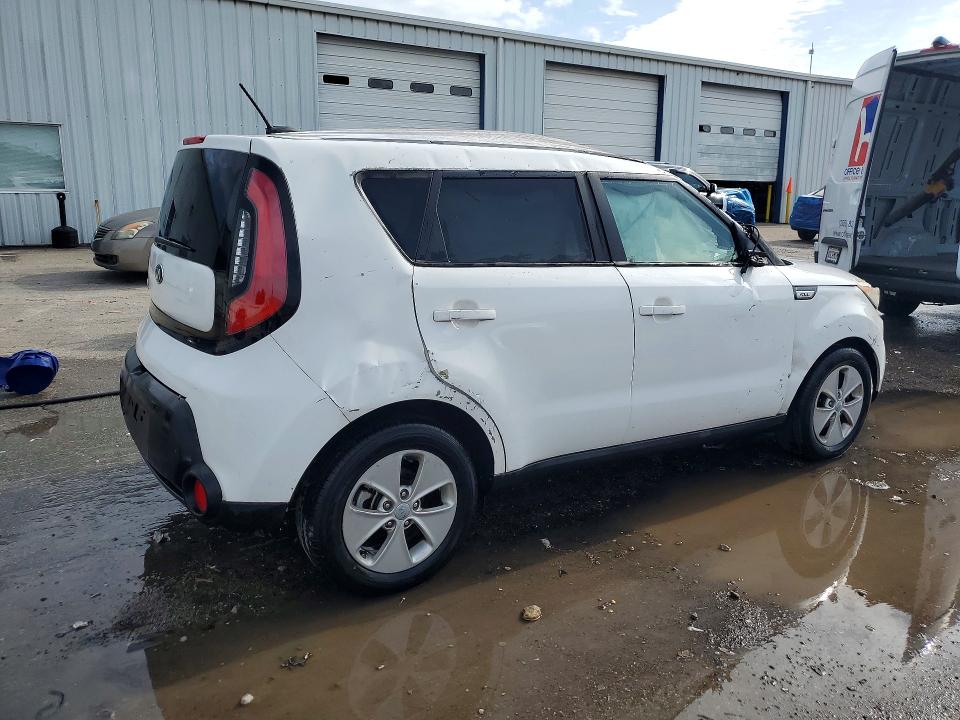 Снимка 3 от търг – 2015 KIA SOUL с VIN KNDJN2A24F7138514