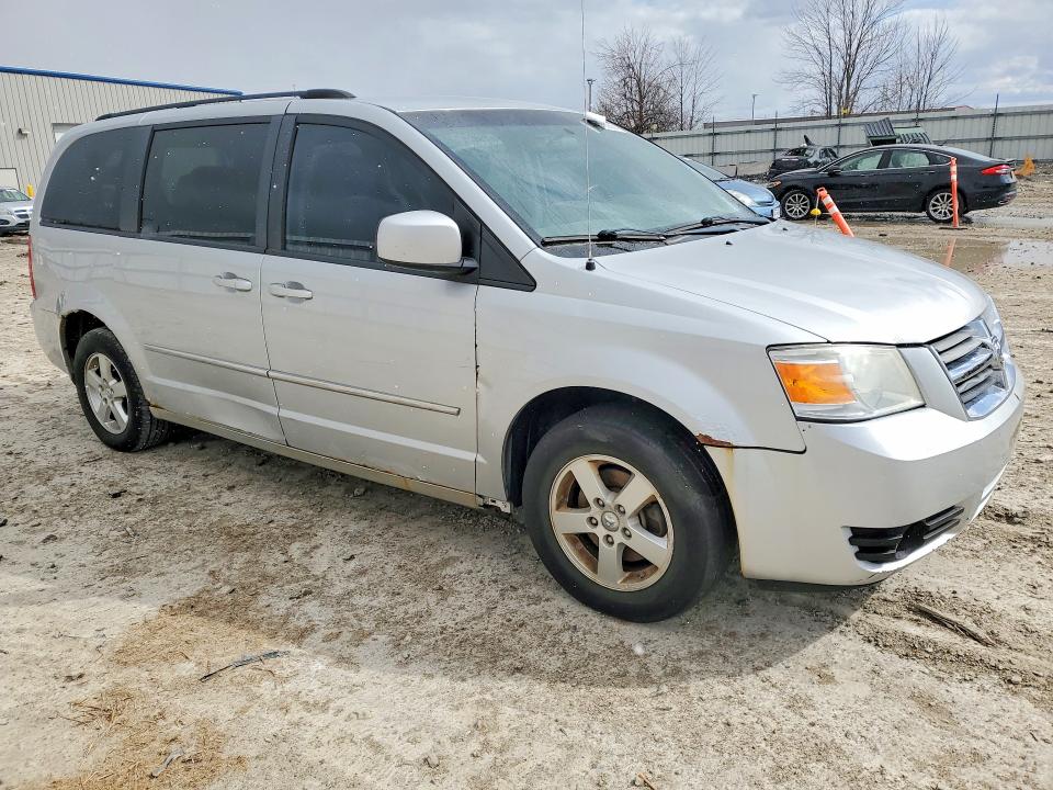 Photo 4 from auction – 2010 DODGE GRAND CARAVAN with VIN 2D4RN5D1XAR268704
