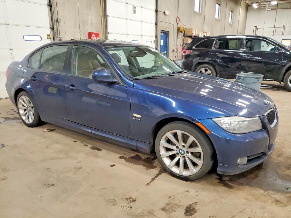 Photo 4 from auction – 2011 BMW 328 with VIN WBAPK7C56BA970552