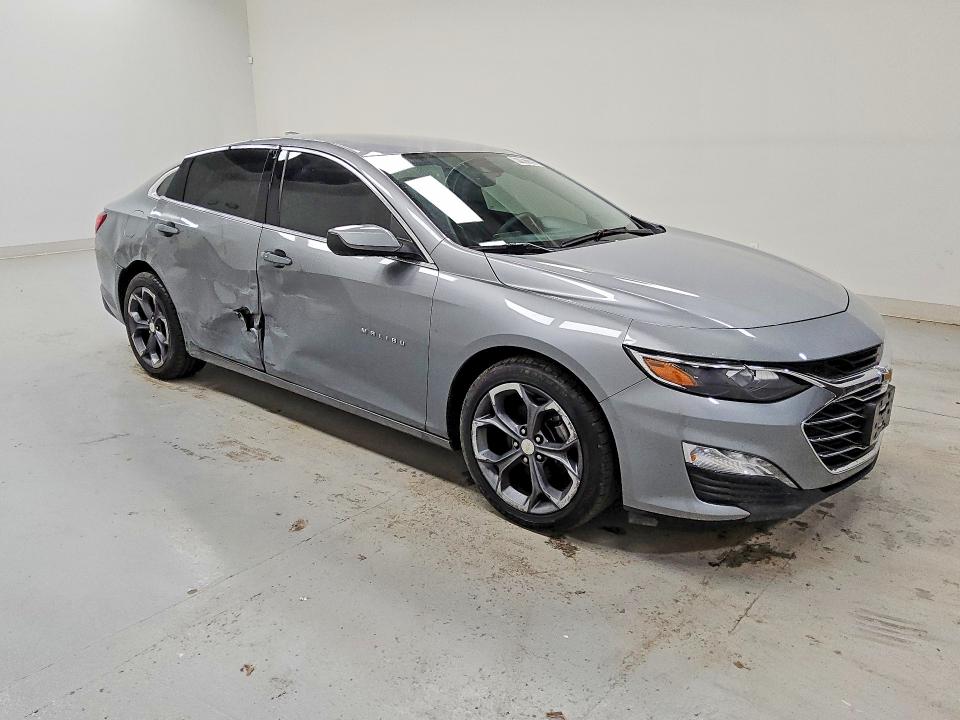 Photo 4 from auction – 2023 CHEVROLET MALIBU with VIN 1G1ZD5ST0PF160332