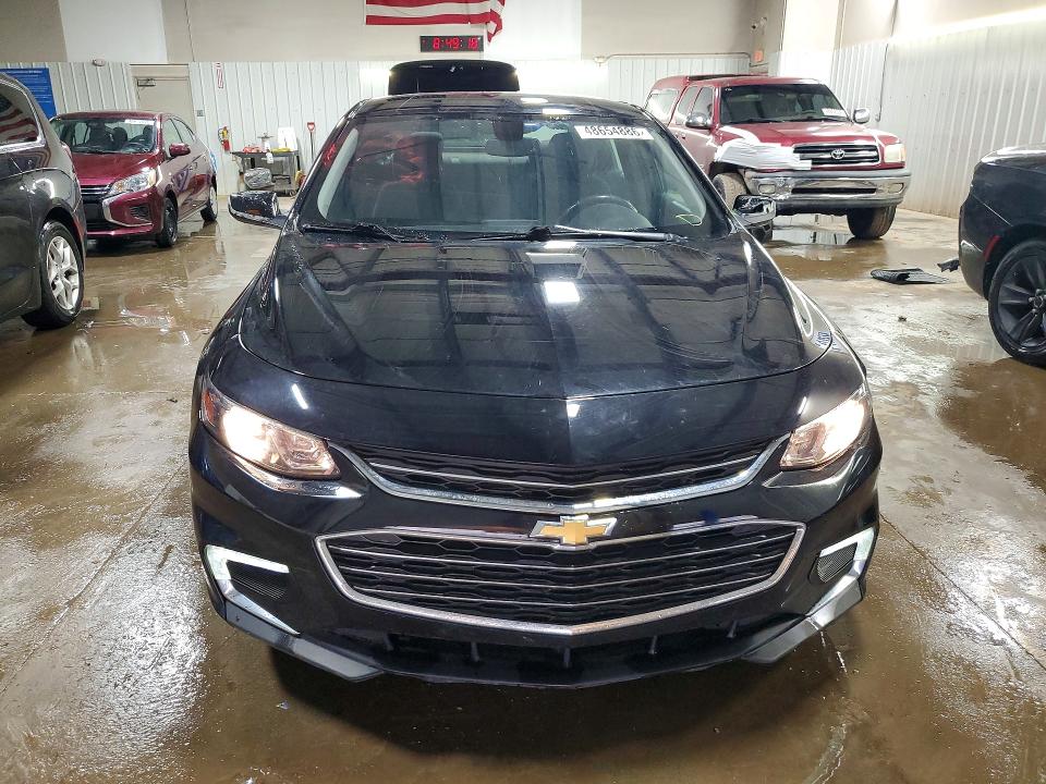 Photo 5 from auction – 2018 CHEVROLET MALIBU with VIN 1G1ZD5ST3JF191808