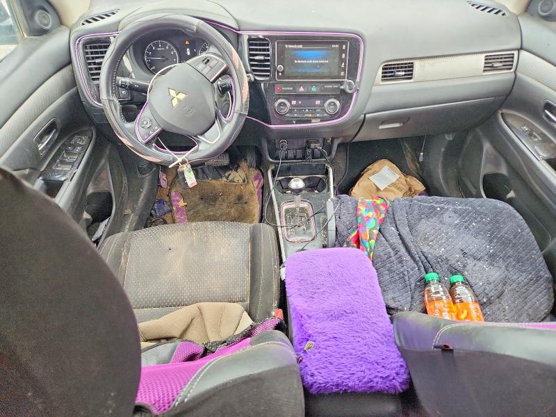 Photo 8 from auction – 2018 MITSUBISHI OUTLANDER with VIN JA4AD3A31JZ005380