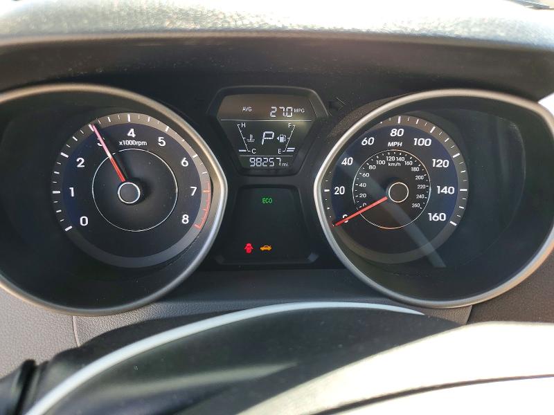Photo 9 from auction – 2016 HYUNDAI ELANTRA with VIN 5NPDH4AE5GH740829