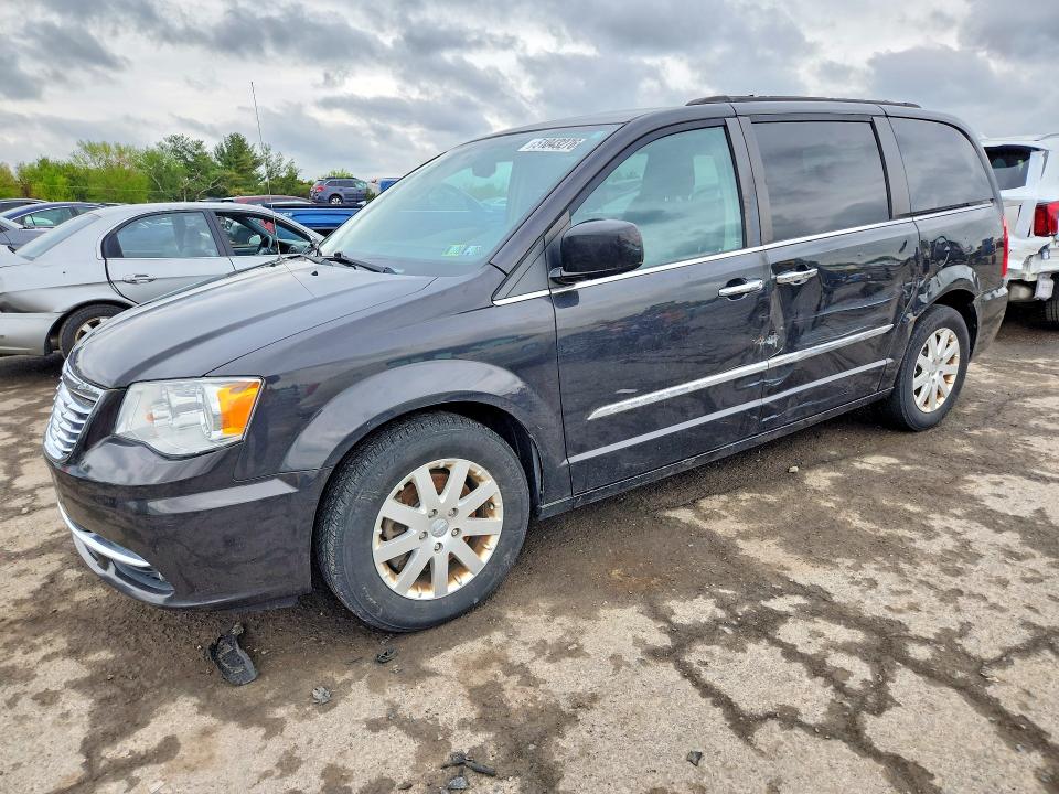 2015 CHRYSLER TOWN & COUNTRY - Търг №51043276