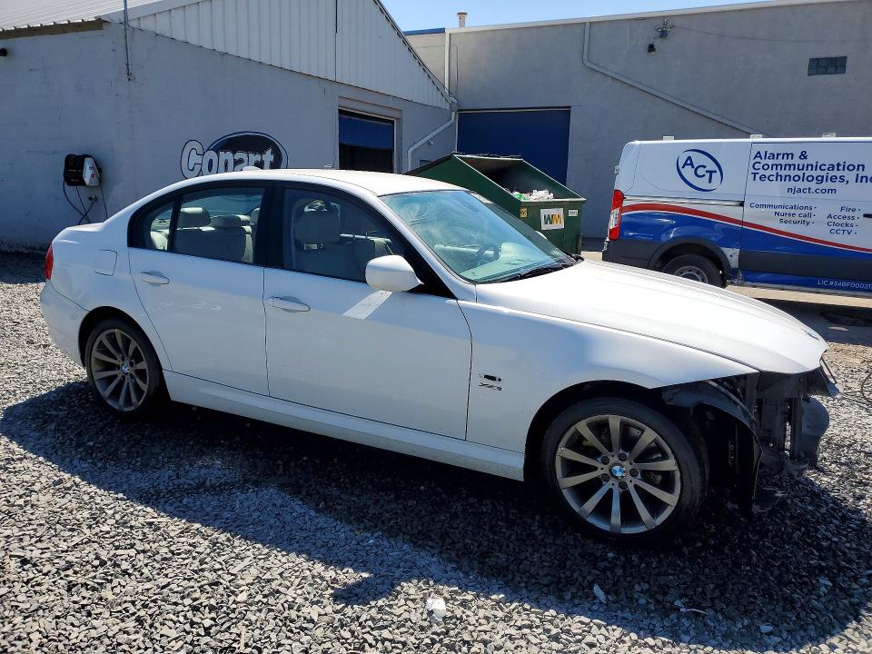 Photo 4 from auction – 2011 BMW 328 with VIN WBAPK7C56BA973466