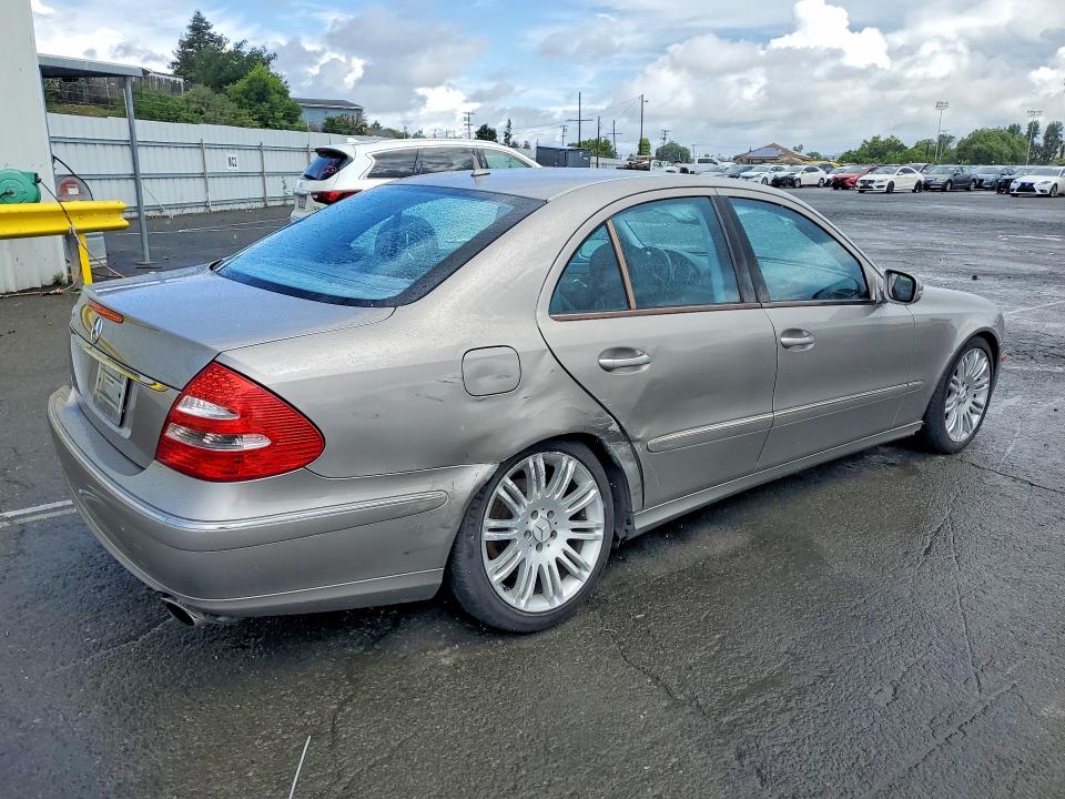 Photo 3 from auction – 2007 MERCEDES-BENZ E with VIN WDBUF56X27A992629