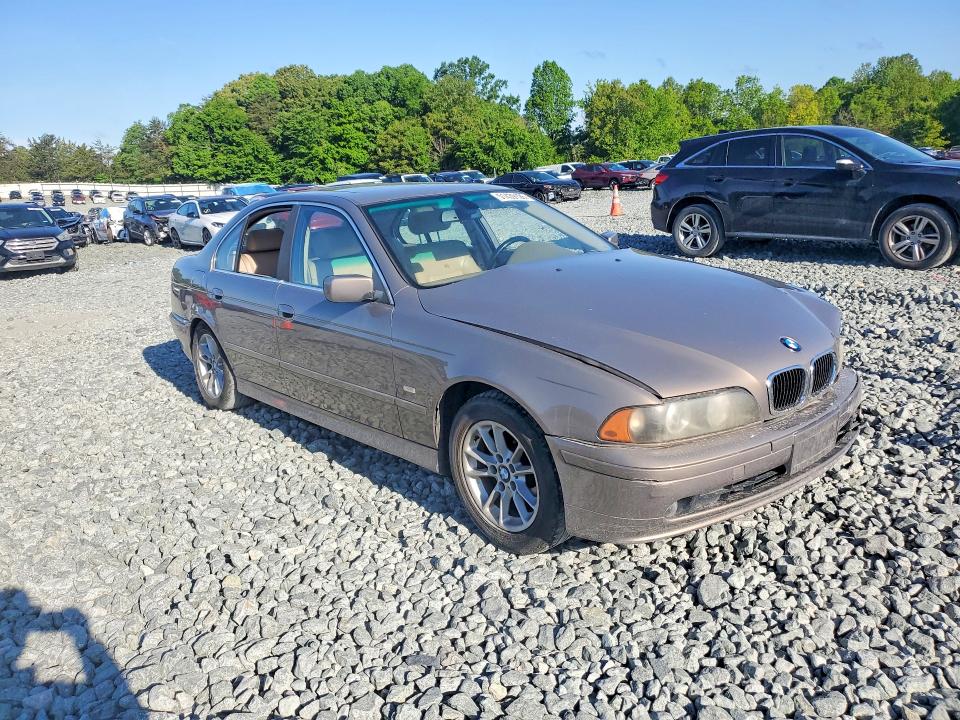 Photo 4 from auction – 2003 BMW 525 with VIN WBADT43453G027153