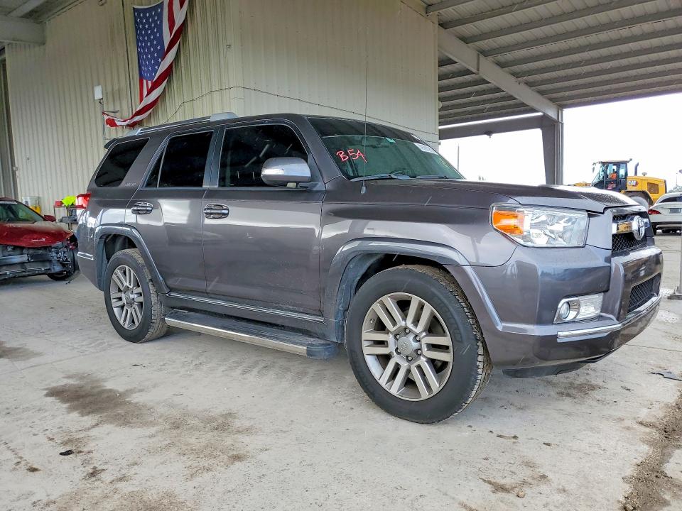 Photo 4 from auction – 2012 TOYOTA 4RUNNER with VIN JTEZU5JR2C5043280