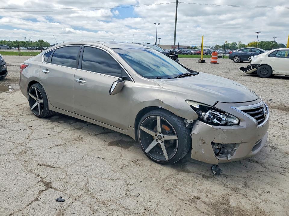 Photo 4 from auction – 2015 NISSAN ALTIMA with VIN 1N4AL3APXFC197670