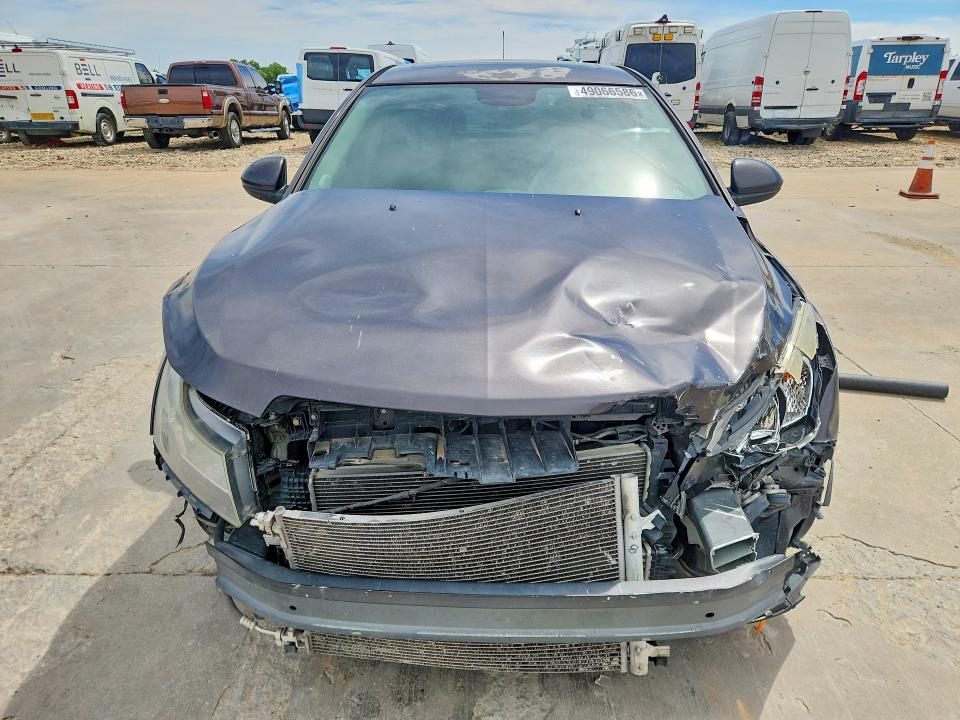 Photo 5 from auction – 2015 CHEVROLET CRUZE with VIN 1G1PC5SBXF7192151