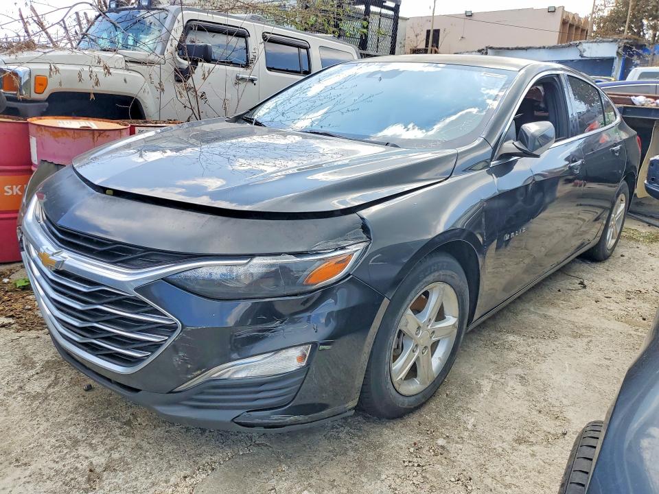 CHEVROLET MALIBU 2020 with VIN 1G1ZC5ST4LF106836 - Photo from auction