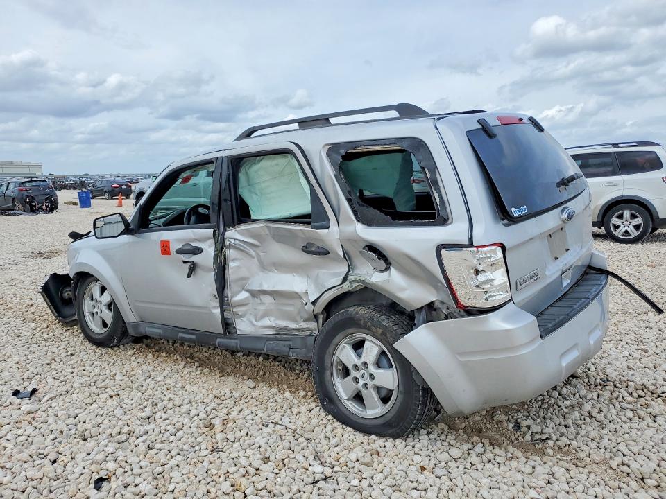 Photo 2 from auction – 2012 FORD ESCAPE with VIN 1FMCU0D72CKA35958