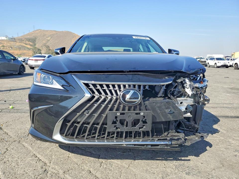 Photo 5 from auction – 2025 LEXUS ES 300H with VIN 58ADA1C10SU076102